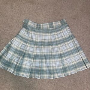 Women’s green plaid pleated skirt, AM
